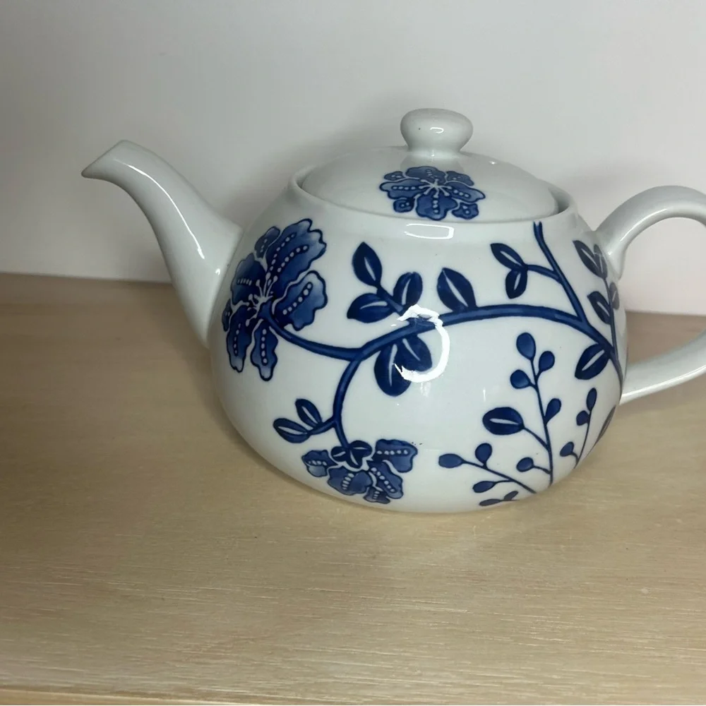 TARGET HOME Blue & White Teapot  Floral Fern Porcelain